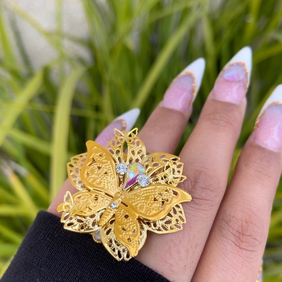 ✨🦋Crystal Floral Filigree Butterfly Statement Ring🦋✨ Gold Tone💞Handcrafted - Picture 6 of 7